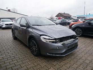 Volvo V-40 MOMENTUM LED picture 2