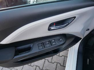 Suzuki Swift  picture 13