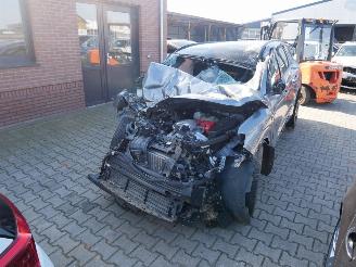 Schadeauto Renault Espace VI Esprit Alpine E-Tech Hybrid Panoramadak 2023/12