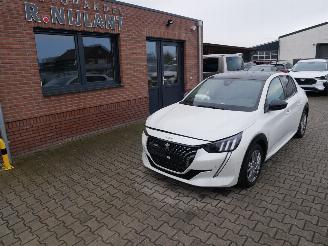 krockskadad bil auto Peugeot 208 GT PACK PANORAMADAK ALCANTARA LED VIRTUAL COCKPIT 2022/7