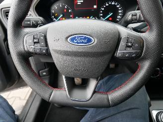 Ford Focus ST-LINE LED AUTOMAAT MOTORSCHADE!!! picture 15