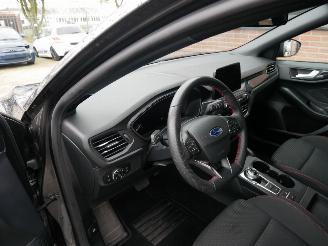 Ford Focus ST-LINE LED AUTOMAAT MOTORSCHADE!!! picture 5