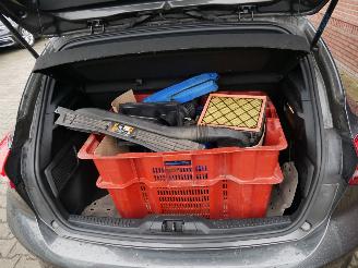 Ford Focus ST-LINE LED AUTOMAAT MOTORSCHADE!!! picture 17