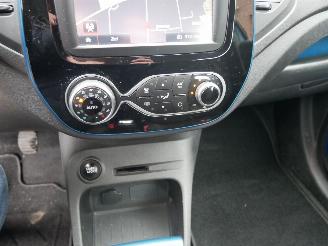 Renault Captur LIMITED picture 16