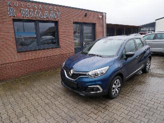 Renault Captur LIMITED picture 1