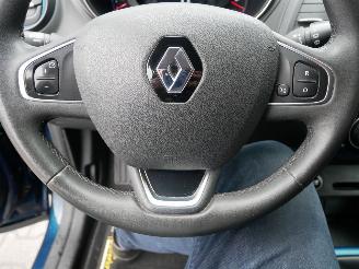 Renault Captur LIMITED picture 17