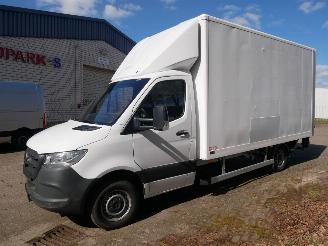 krockskadad bil bedrijf Mercedes Sprinter 315 CDI KOFFER 2023/2