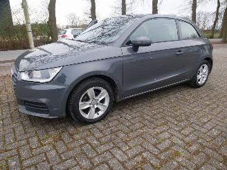 Damaged car Audi A1 PANORAMADAK 2017/9