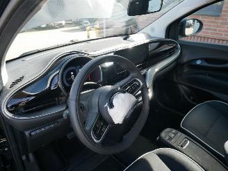 Fiat 500E LA PRIMA picture 14