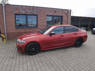 Vaurioauto  passenger cars BMW 3-serie 320 D SPORTLINE VIRTUAL COCKPIT LEER LED HUD 2019/2