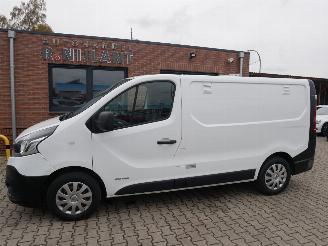 begagnad bil bedrijf Renault Trafic L1H1 AIRCO 2016/10