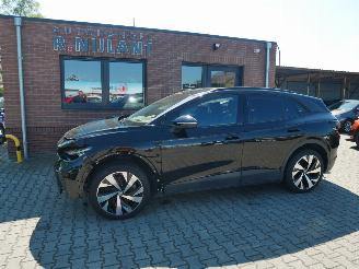 Vaurioauto  passenger cars Volkswagen ID.4 PRO 210 KW LED ALCANTARA IQ DRIVE PANORAMADAK 2024/7