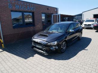 krockskadad bil auto Subaru Levorg 4X4 SCHUFDAK LEER ACC 2018/2