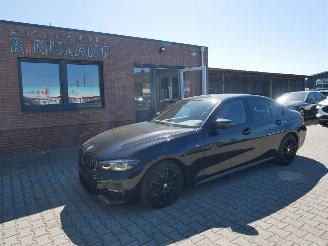 uszkodzony samochody osobowe BMW 3-serie 320 D M-SPORT ALCANTARA 2022/3