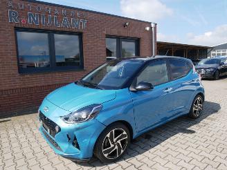 uszkodzony samochody osobowe Hyundai I-10 PRIME 2021/11