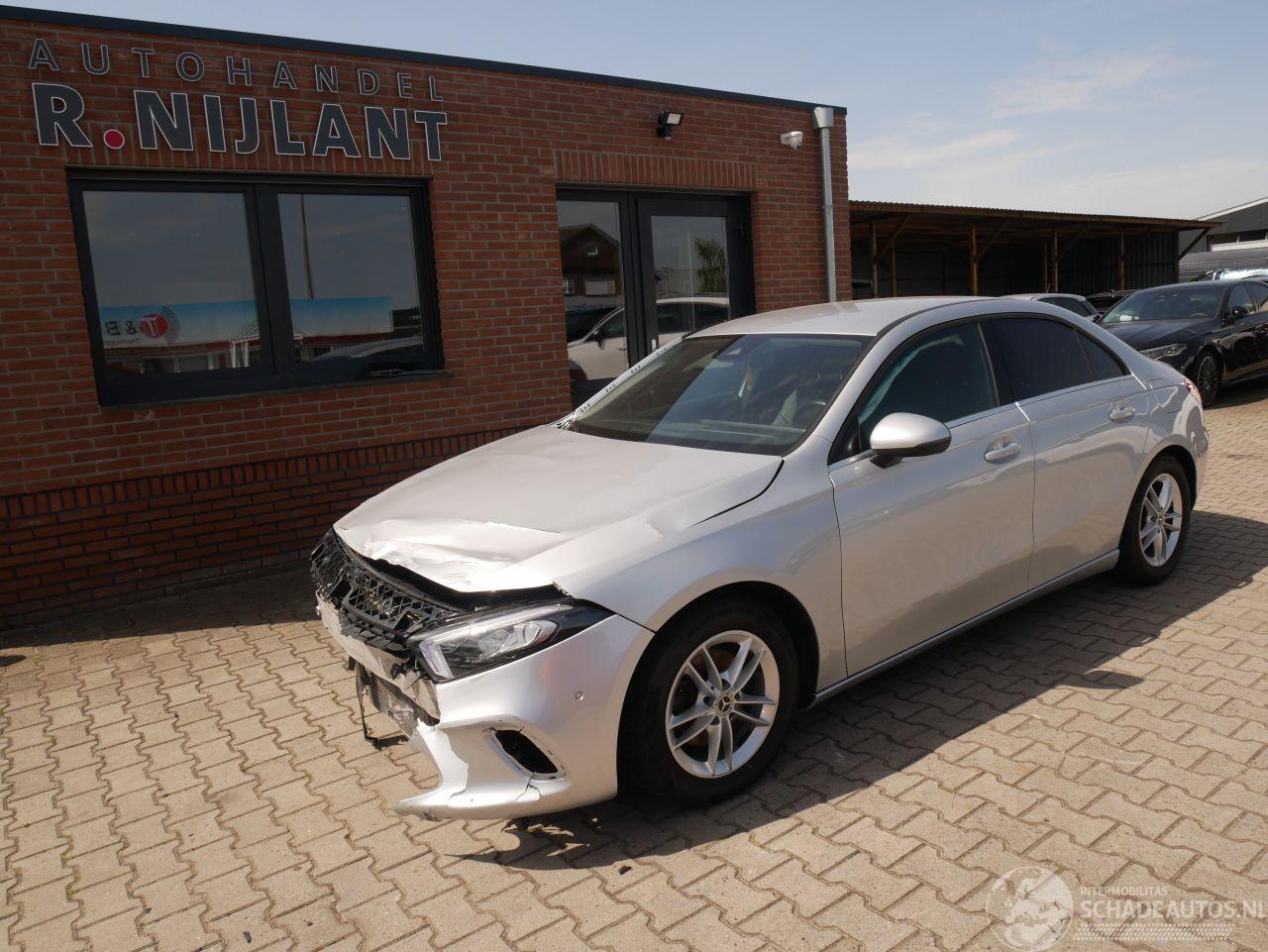 Mercedes A-klasse A 180 D STYLE LEER LED