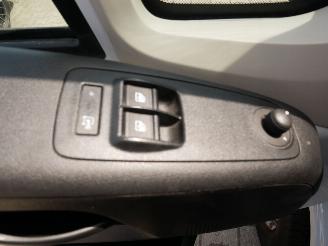 Fiat Ducato L4H2 2e versnelling kraakt!!! picture 11