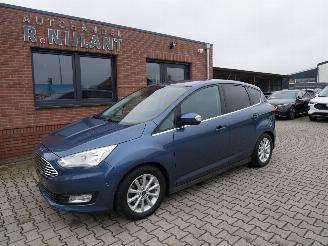skadebil auto Ford Focus C-Max TITANIUM 2019/2