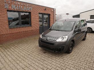 krockskadad bil bedrijf Citroën Berlingo  2017/12