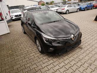 Renault Clio  picture 2