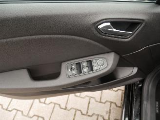Renault Clio  picture 12