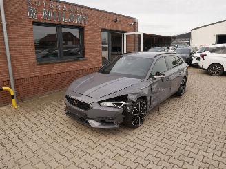 Vaurioauto  passenger cars Cupra Leon  2023/3