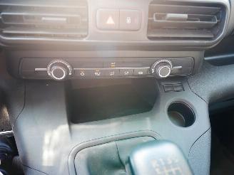 Opel Combo  picture 15