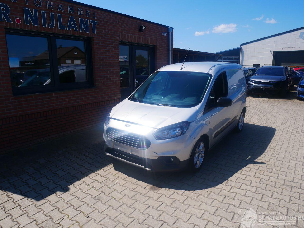 Ford Transit Courier Van 