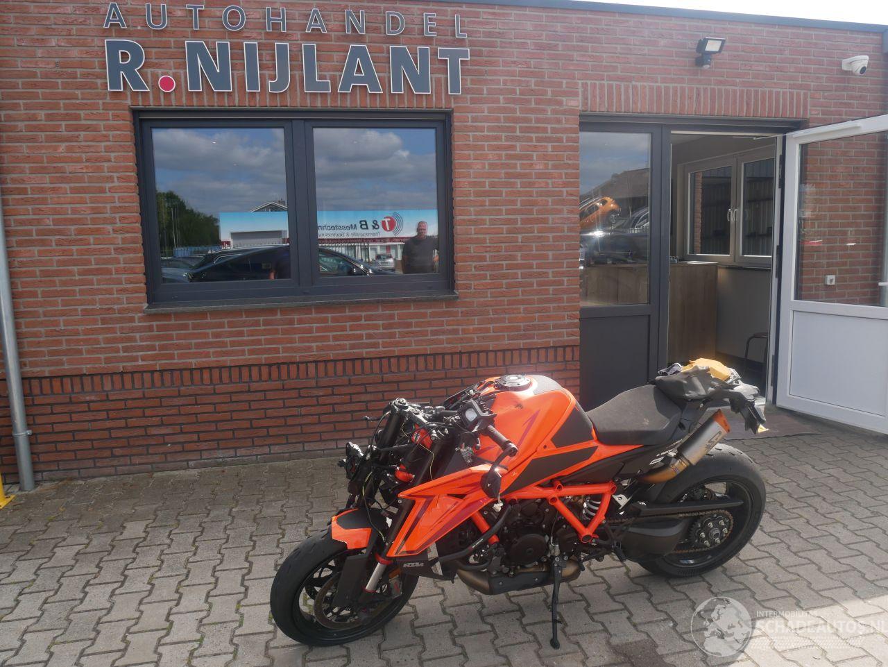 KTM  1350 SUPER DUKE R