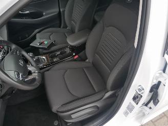 Hyundai I-30  picture 8