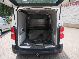 Peugeot Expert MOTORSCHADE TANDRIEM GEBROKEN picture 12