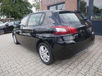 Peugeot 308  picture 4