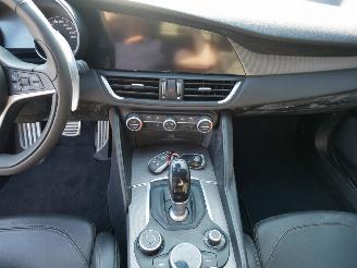 Alfa Romeo Giulia VELOCE Q4 BI-XENON LEER APPLE CARPLAY 4x4 picture 11