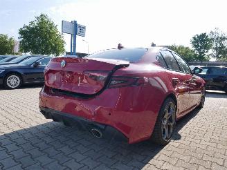 Alfa Romeo Giulia VELOCE Q4 BI-XENON LEER APPLE CARPLAY 4x4 picture 3