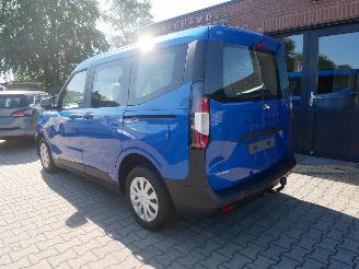 Ford Tourneo Courier  picture 4