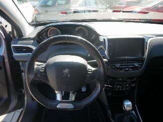 Peugeot 2008 GT ALLURE PANORAMADAK picture 13