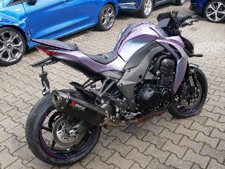 Kawasaki  Z 1100 picture 2