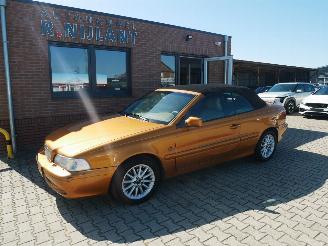 damaged passenger cars Volvo C-70 CABRIO LEER 2000/5