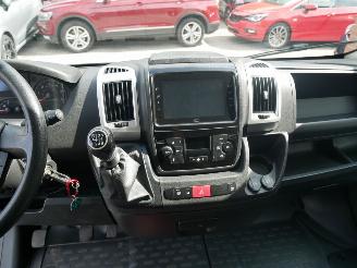 Fiat Ducato L2H2  SPRINGT SOMS UIT 1e VERSNELLING picture 11