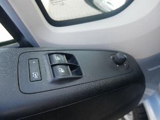 Peugeot Boxer L2H2 8 PERSOONS picture 12