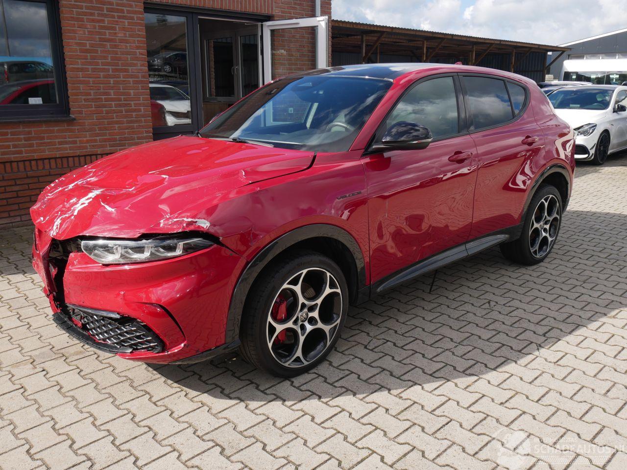 Alfa Romeo Tonale VELOCE PANORAMADAK LEER LED ACC