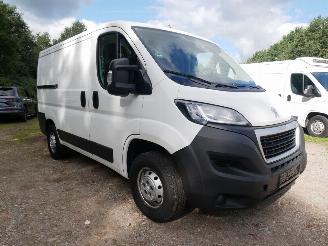 dañado vehículos comerciales Peugeot Boxer L1H1 MOTORSCHADE 2020/8