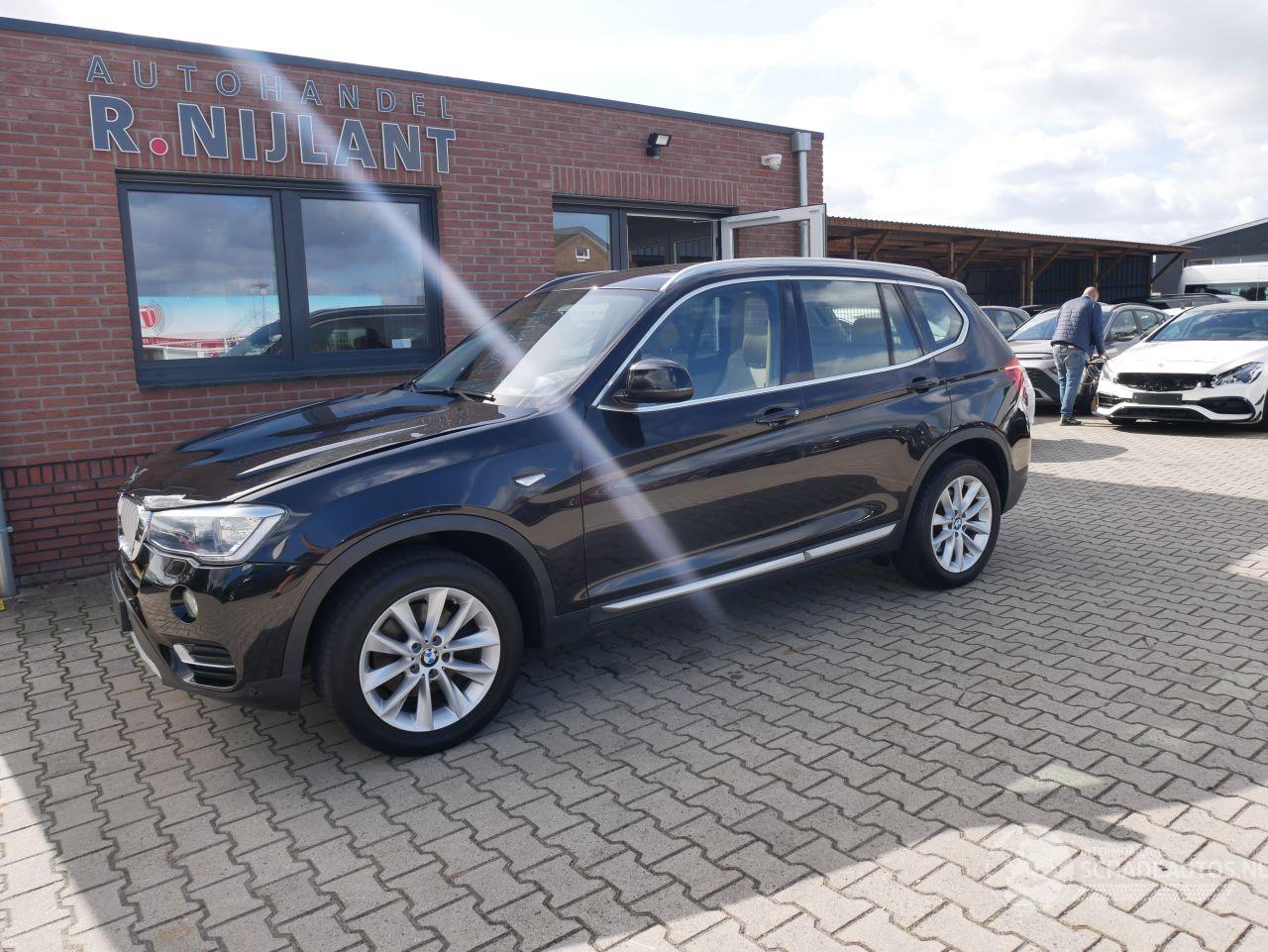 BMW X3 XDRIVE X-LINE LEER XENON PANORAMADAK