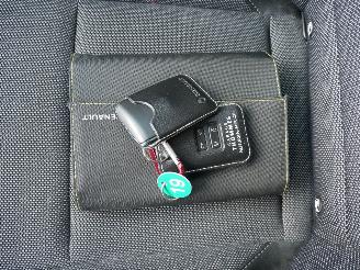 Renault Captur E-TECH  PLUG-IN HYBRID 160 E picture 18