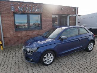 skadebil auto Audi A1 ATTRACTION 2014/10
