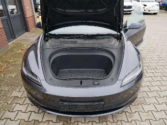Tesla Model 3 RWD picture 5