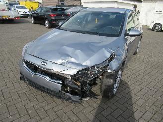 Kia Ceed 1.6D-mHYBRID   DynamicPlus-Line  Airco Navi Camera  24.500KM!! picture 8