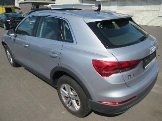 Unfallwagen Audi Q3 35TFSI S-Tronic Aut. MildHybrid  Climatronic Navi Camera Panorama-D E-Stoelen ..... 2022/5