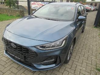 Auto incidentate Ford Focus 1.0Ecoboost 155pk AUT. M-Hybrid  ST-LINE X Climat Navi Camera Stoel/StuurVerwarming..... 2024/12