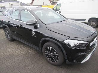 Mercedes GLA GLA 180 Aut.MildHybrid HalfLeer Navi Camera StoelVerwarming Led....... picture 3